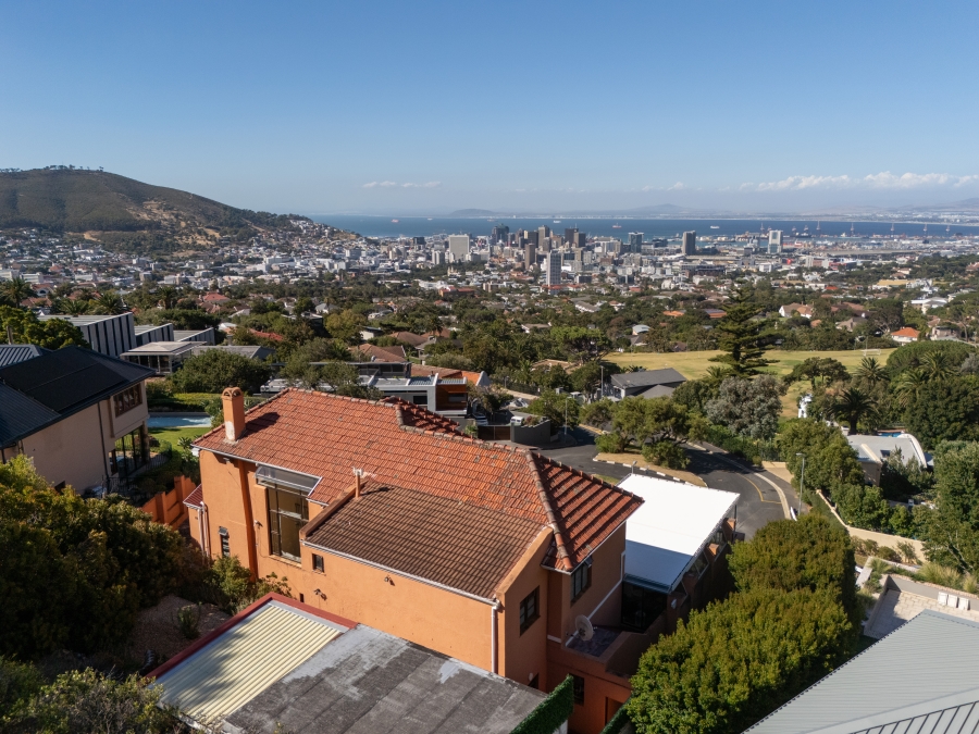 4 Bedroom Property for Sale in Oranjezicht Western Cape